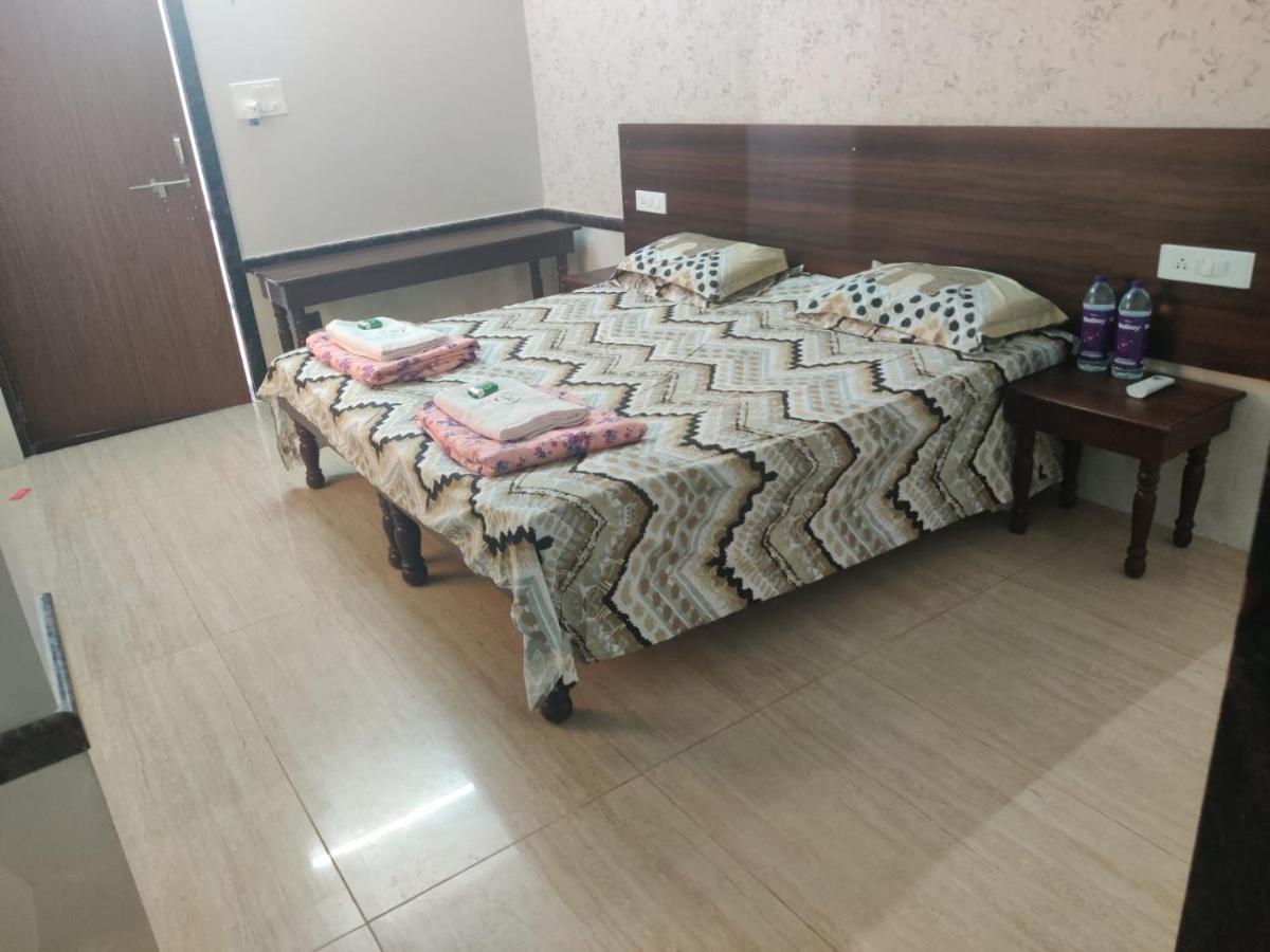 فندق Goyal Bhawan Khātu المظهر الخارجي الصورة