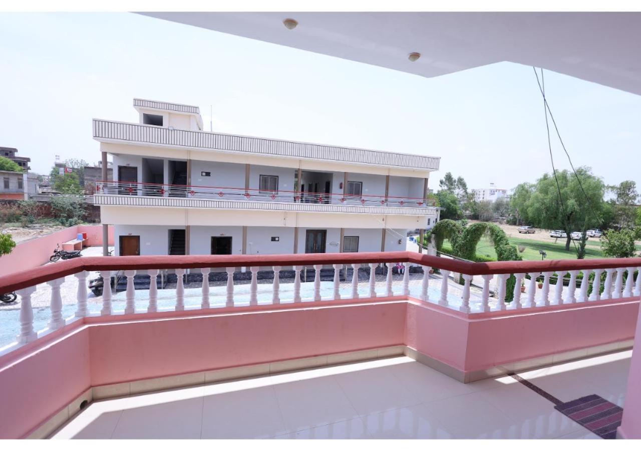 فندق Goyal Bhawan Khātu المظهر الخارجي الصورة