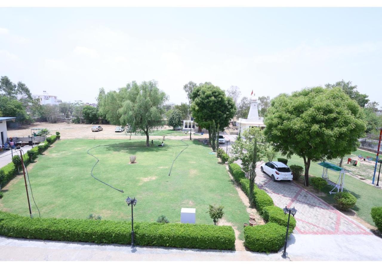 فندق Goyal Bhawan Khātu المظهر الخارجي الصورة